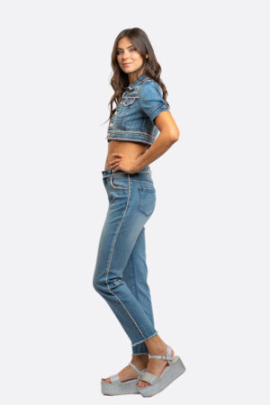 Jeans con profili strass