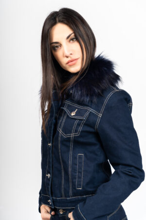 Padded jacket with fur