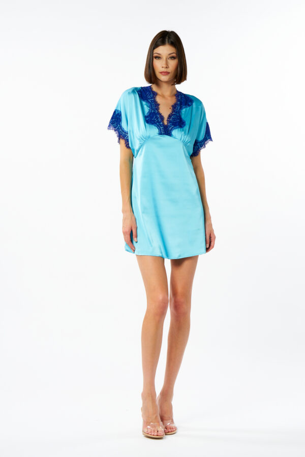 Contrast lace raglan dress