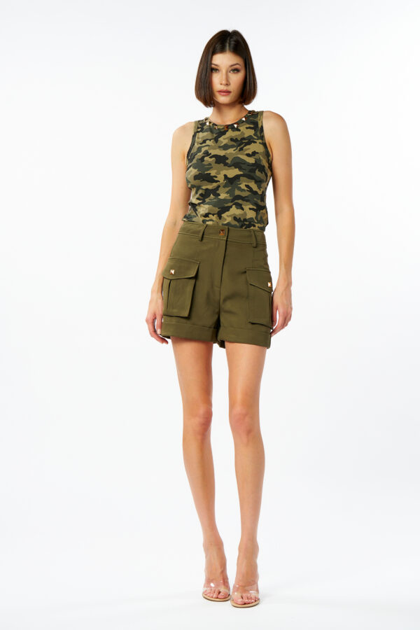 Bermuda Studs And Pockets
