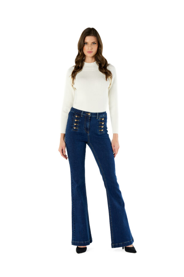 Button Jeans