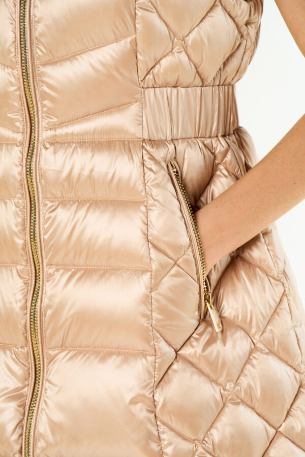 Gilet cappuccio ecopelliccia - immagine 4