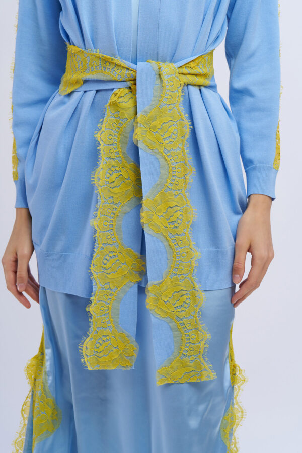Cardigan lungo con cintura e maniche pizzo - immagine 5