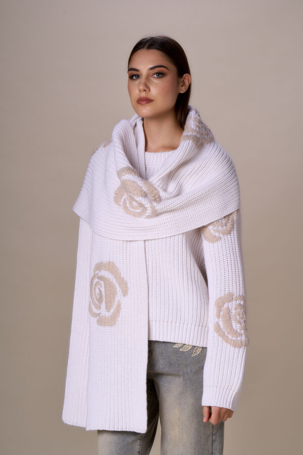 Sciarpa ricamo rose