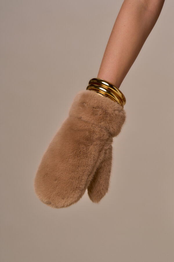 Faux fur gloves - Image 2