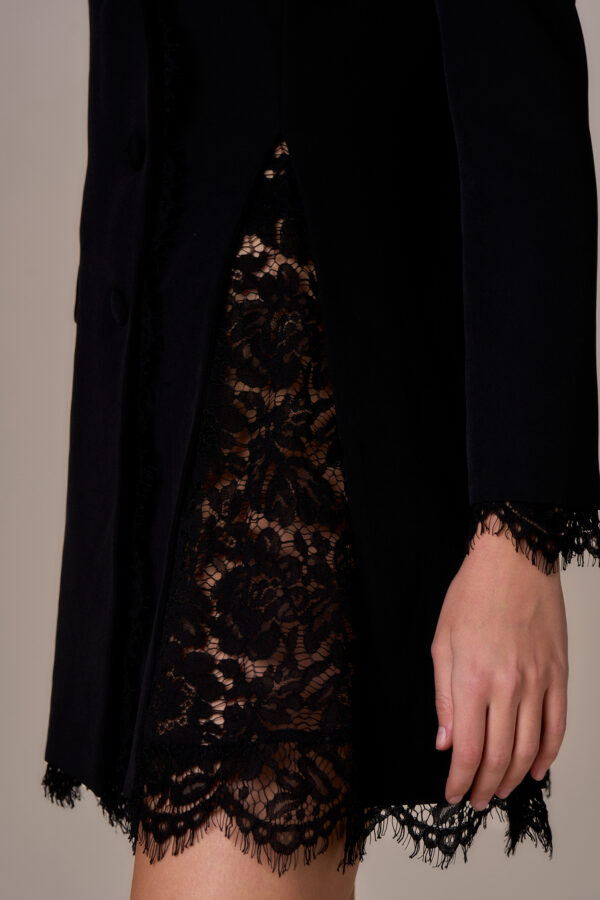 Abito giacca con pizzo - immagine 5