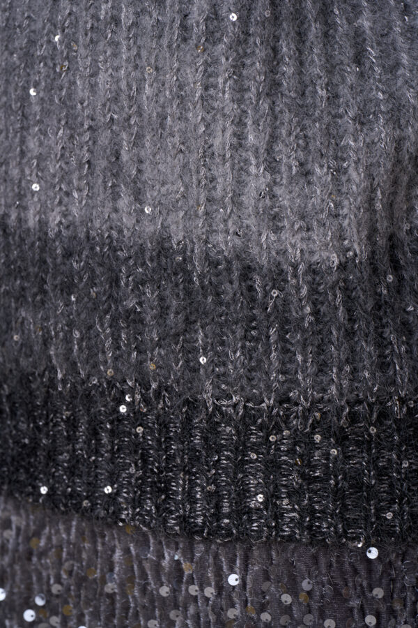 Maglia scollo V luxury paillettes - immagine 6