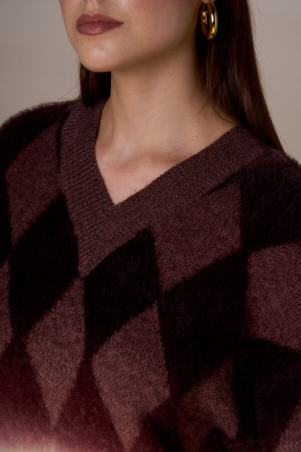 Maglia scollo V rombi sfumati - immagine 6