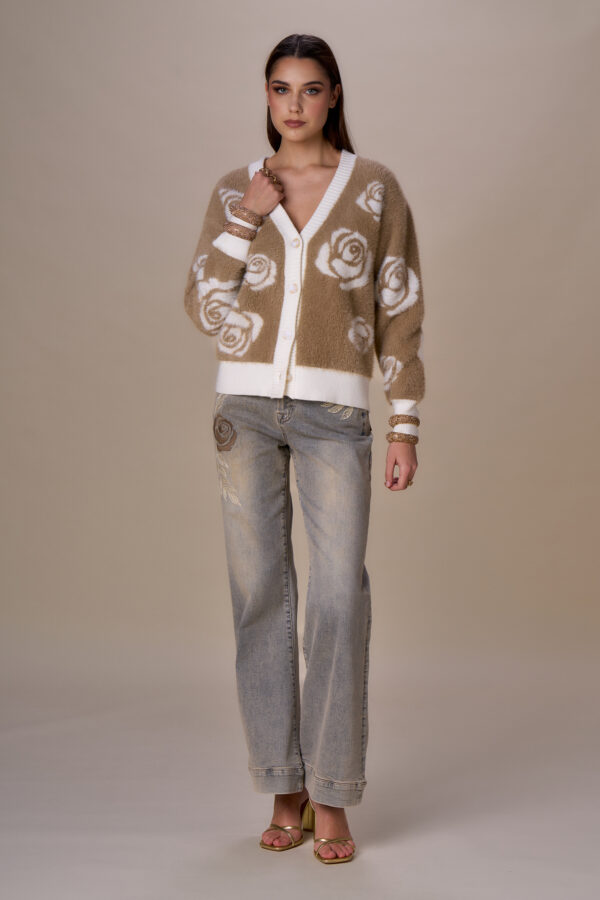 Cardigan simil pelliccia e rose - immagine 2