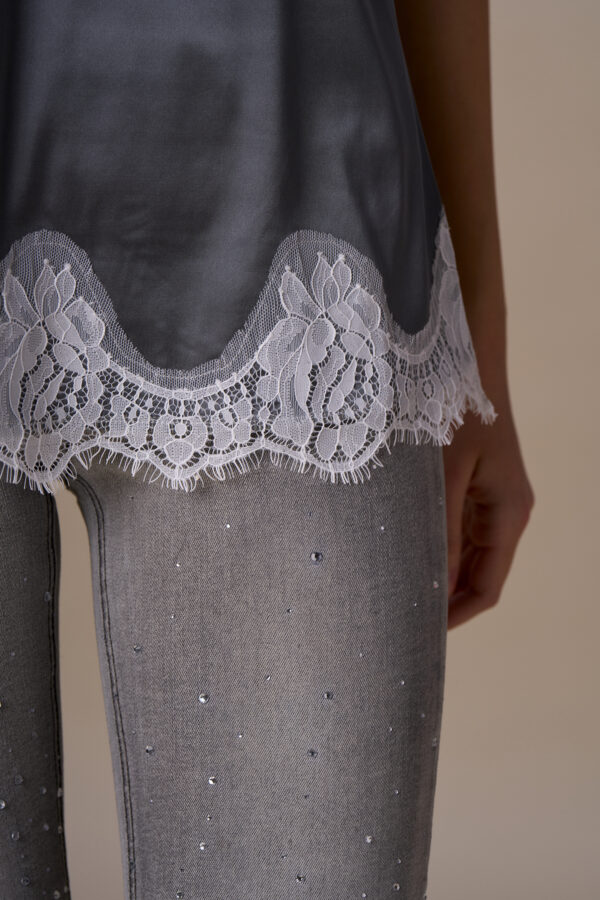 Contrast lace satin top - Image 5