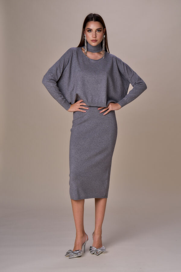 Set maglia collo alto e gonna longuette