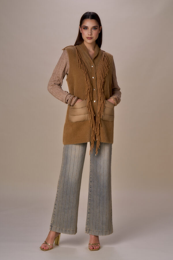Knitted vest and fringe down jacket - Image 7