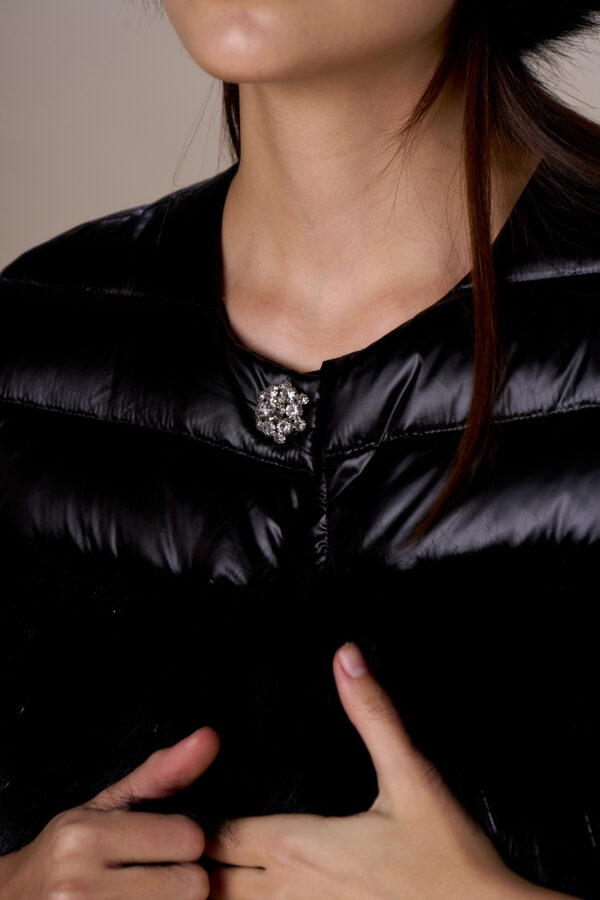 Short faux fur hooded down jacket - Image 4