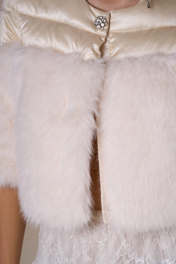 Short faux fur hooded down jacket - Image 8
