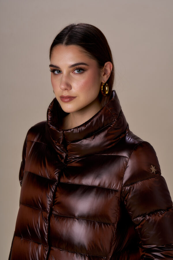 Iconic cape down jacket - Image 5