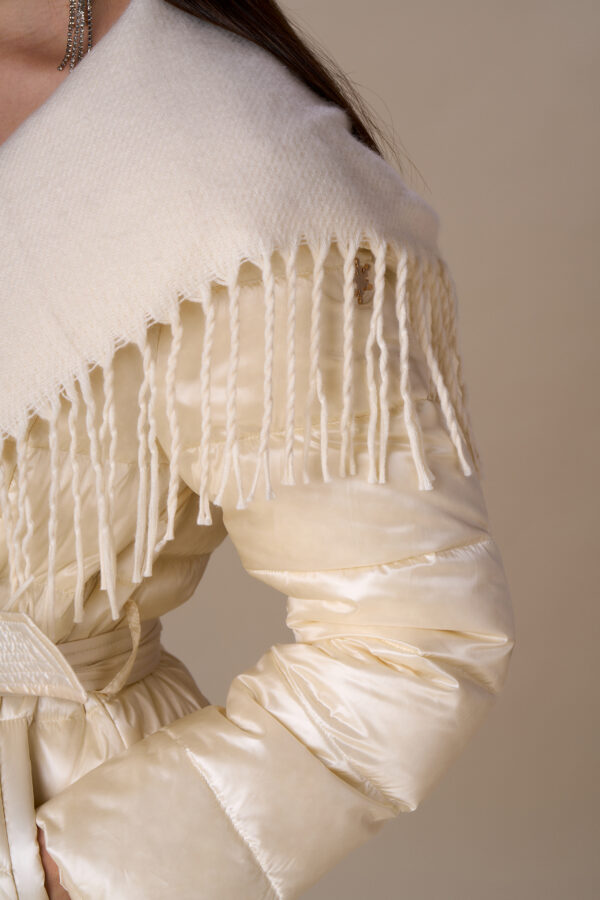 Shawl down jacket with fringes - Image 6
