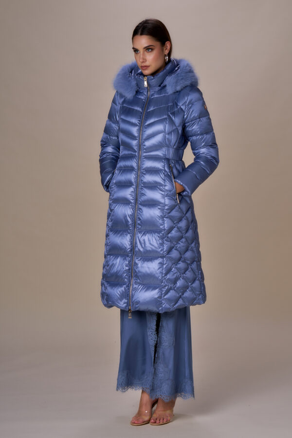 Long quilted down jacket - Image 9