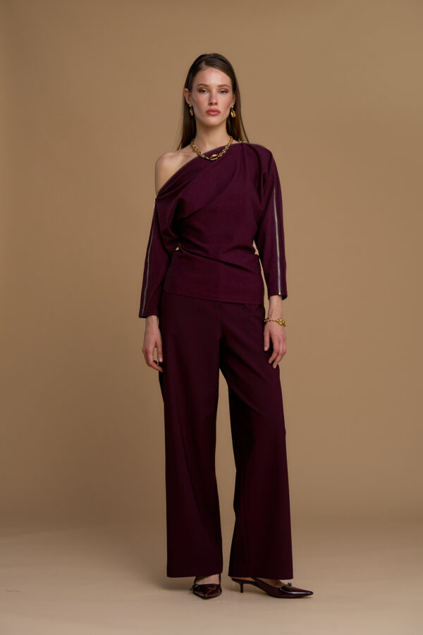 Knit top with shoulder zips