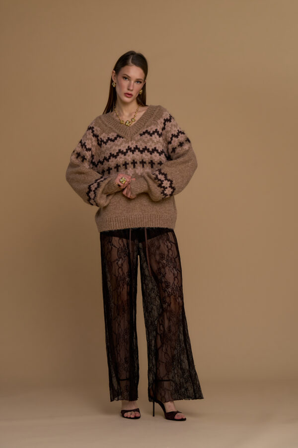 V-neck sweater with Greek Nordic pattern