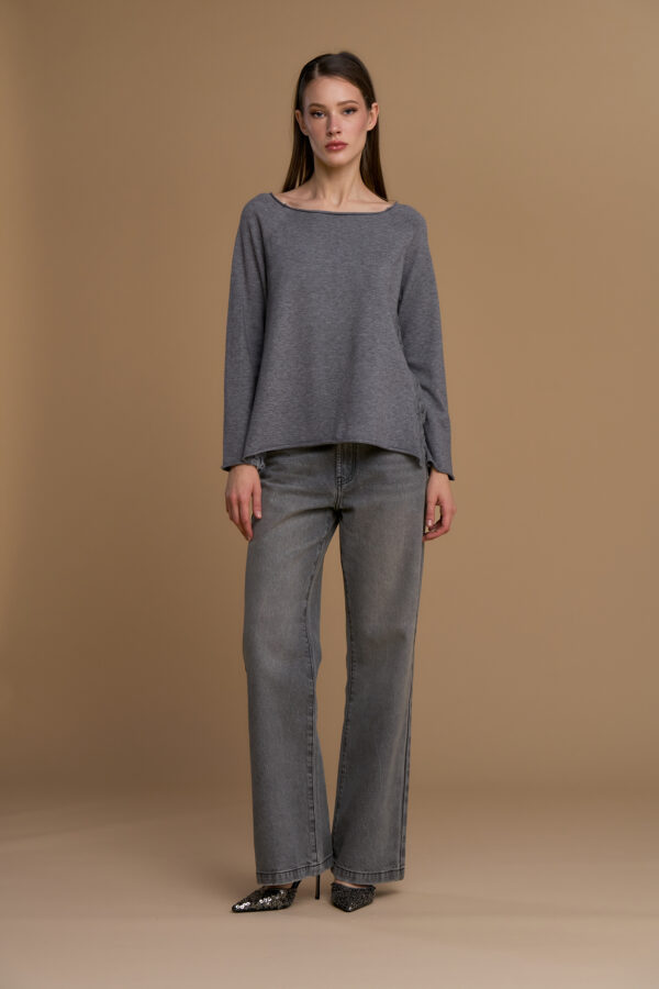 Side-slit knit top with lace