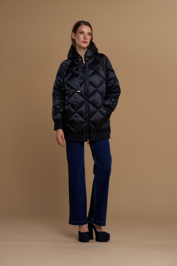 Maxi down coat with side vents